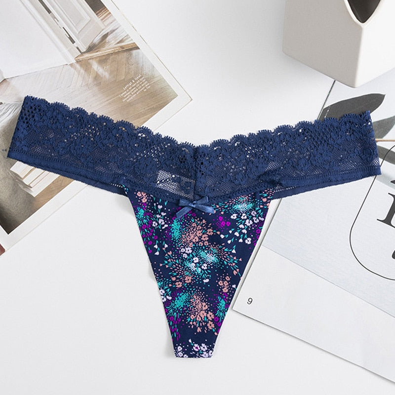 Floral lace panties